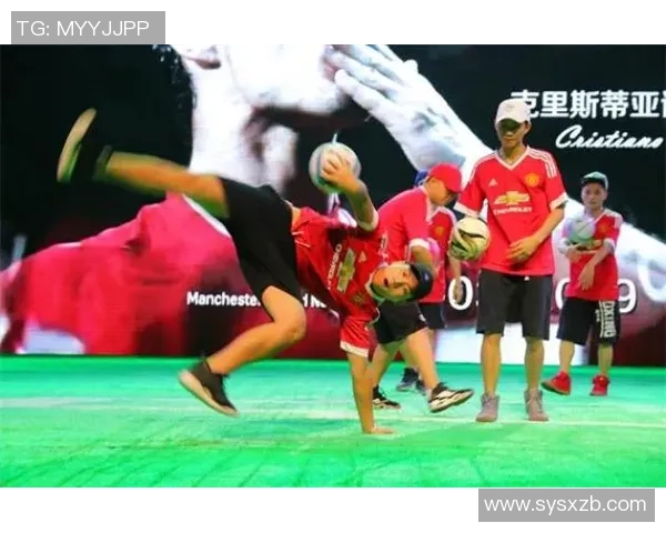 致敬足球传奇人物的精彩动画作品展现他们的荣耀与激情 致敬足球传奇人物的精彩动画作品展现他们的荣耀与激情