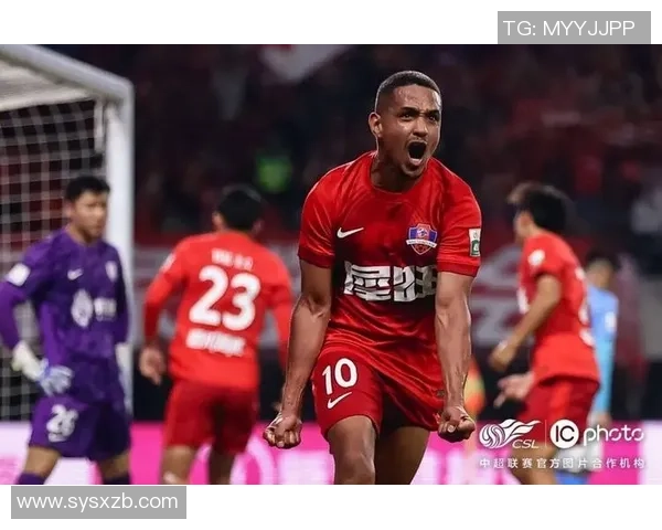 荣耀时刻：为足球明星颁奖盛典点燃激情与梦想